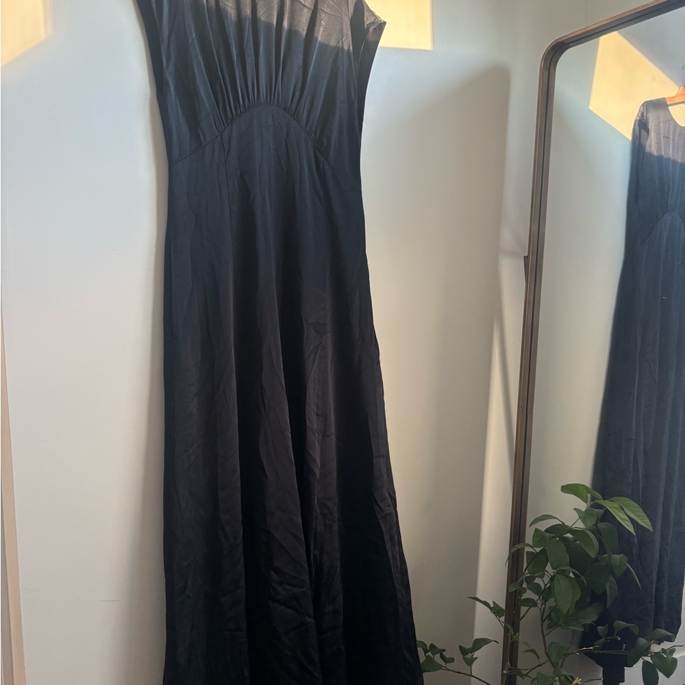 Elegant Black Maxi Dress - Sleek Cap Sleeve Design
